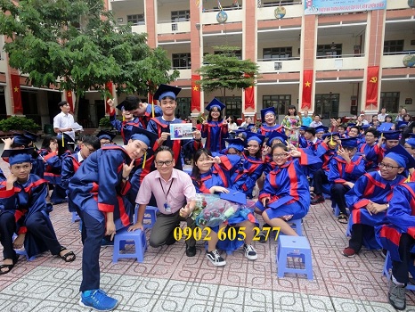Địa chỉ bán áo cử nhân THCS 2019