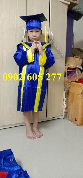 Áo cử nhân lớp 5 được yêu thích năm 2020