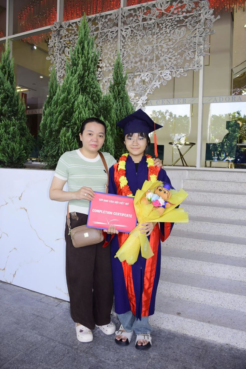 Bán áo tốt nghiệp tiểu học 2019